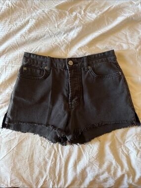 Amuse Society Black High-Rise Frayed‎ Hem Denim Shorts